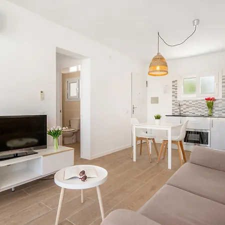 מלון דירות Voramar By 3villas 4*